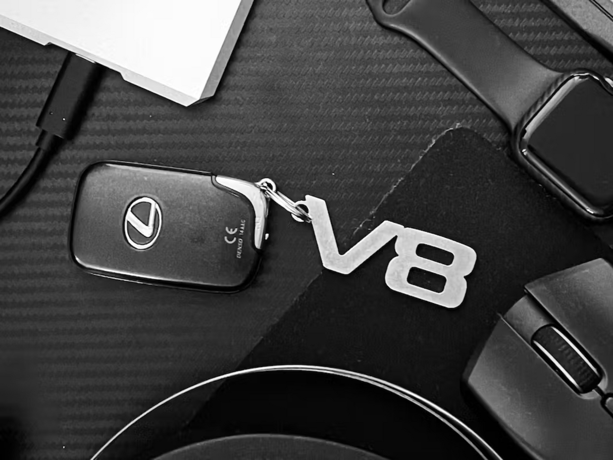 V8 - DisagrEE - keychain - Schlüsselanhänger
