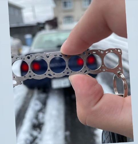Miniatur einer Kopfdichtung für Nissan RB 20 / 25 / 26 / 30 DisagrEE