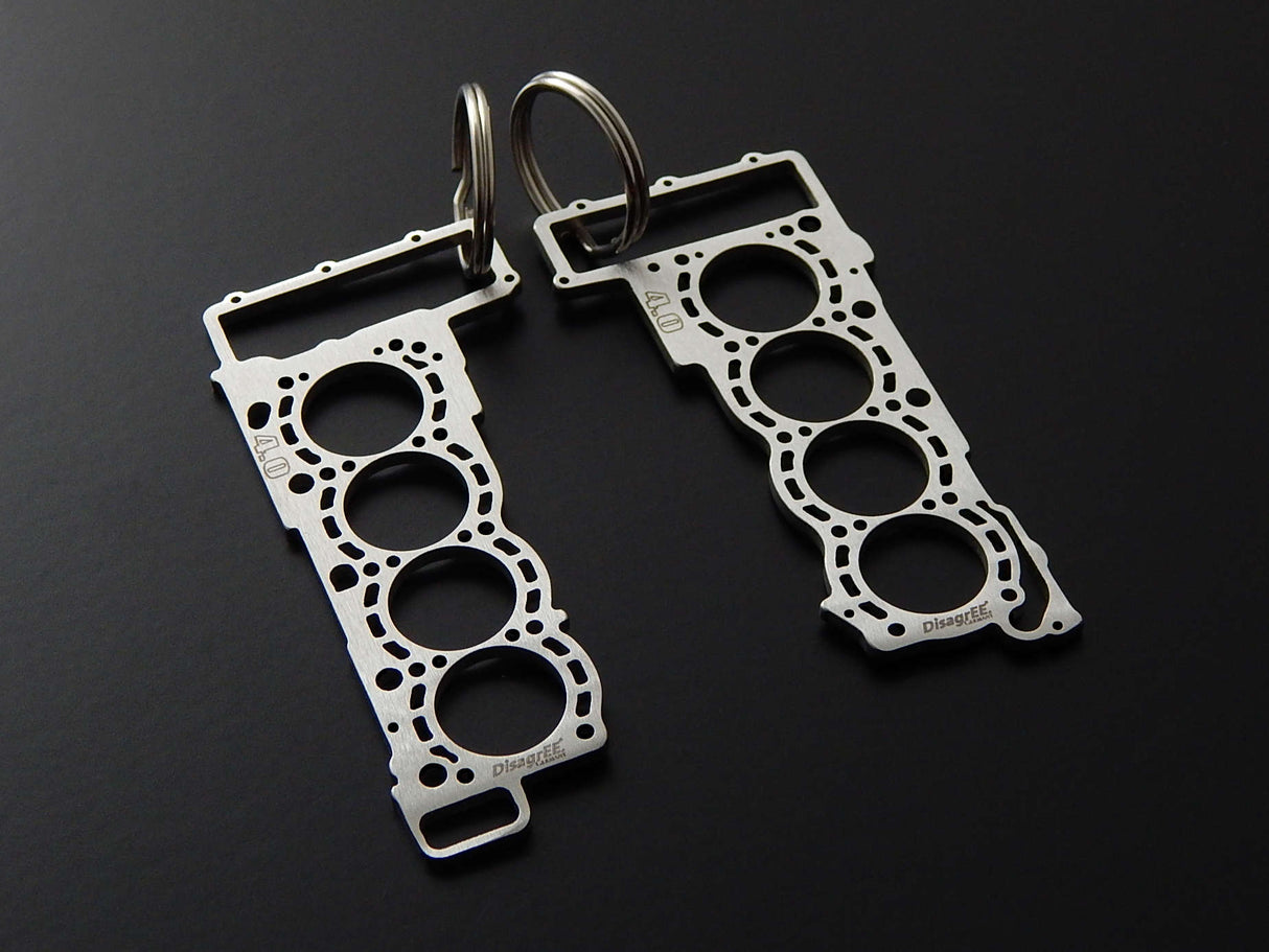 Miniatur einer Kopfdichtung für Audi 4,0 TFSI EA824 - DisagrEE - keychain - Schlüsselanhänger