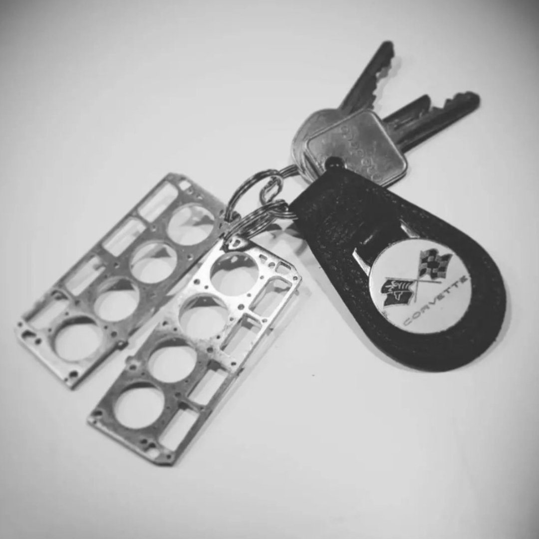 Miniature of a Head Gasket for BMW M47 Keychain Stainless Steel brushed –  DisagrEE
