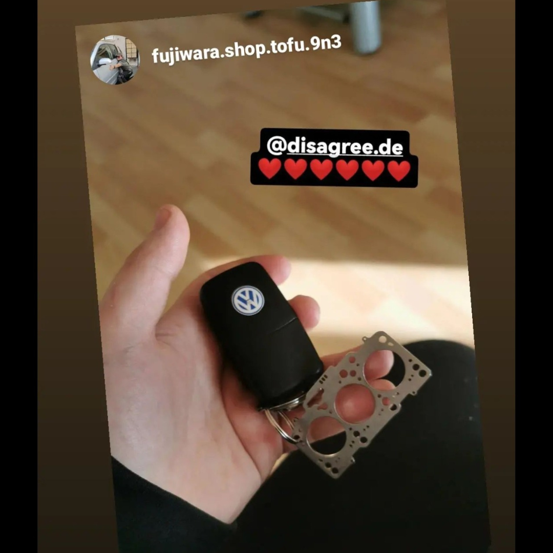Miniatur einer Kopfdichtung für VAG 1,4 PD TDI - DisagrEE - keychain - Schlüsselanhänger