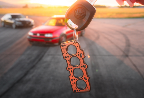 Kleine Teile mit großer Wirkung: Warum Zylinderkopfdichtungen als Schlüsselanhänger das perfekte Geschenk für Auto-Fans sind