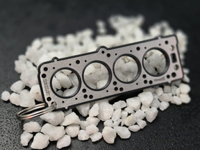 keychain - Schlüsselanhänger - Miniatur einer Kopfdichtung für Opel Z20LET / Z20LEH - DisagrEE Germany