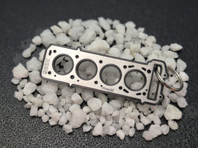 keychain - Schlüsselanhänger - Miniatur einer Kopfdichtung für Saab B205 / B235 - DisagrEE Germany