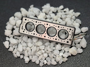 keychain - Schlüsselanhänger - Miniatur einer Kopfdichtung für PSA XU - DisagrEE Germany