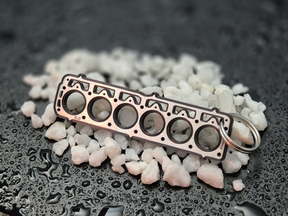 keychain - Schlüsselanhänger - Miniatur einer Kopfdichtung für AMC/Jeep 4.0 (Straight Six) - DisagrEE Germany