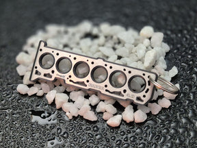 keychain - Schlüsselanhänger - Miniatur einer Kopfdichtung für Ford Barra 4.0 - DisagrEE Germany
