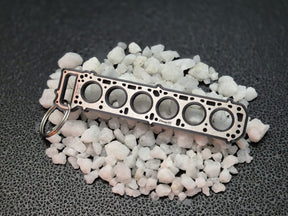 keychain - Schlüsselanhänger - Miniatur einer Kopfdichtung für Nissan/Datsun L26 / 28 - DisagrEE Germany