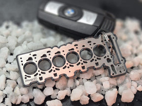 keychain - Schlüsselanhänger - Miniatur einer Kopfdichtung für BMW N52 - DisagrEE Germany