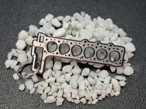 keychain - Schlüsselanhänger - Miniatur einer Kopfdichtung für BMW M51 - DisagrEE Germany