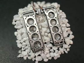 keychain - Schlüsselanhänger - Miniatur einer Kopfdichtung für Mercedes M113 - DisagrEE Germany