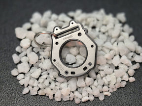 keychain - Schlüsselanhänger - Miniatur einer Kopfdichtung für Suzuki DR 650 SP46 - DisagrEE Germany
