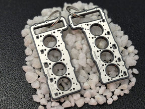 keychain - Schlüsselanhänger - Miniatur einer Kopfdichtung für VW/Audi 4,2 FSI V8 - DisagrEE Germany