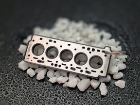 keychain - Schlüsselanhänger - Miniatur einer Kopfdichtung für Volvo D5204T - DisagrEE Germany