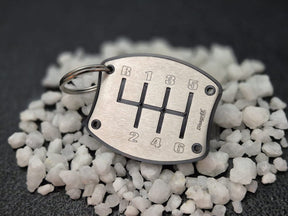 keychain - Schlüsselanhänger - Schaltschema 6 Gang - R links oben - DisagrEE Germany