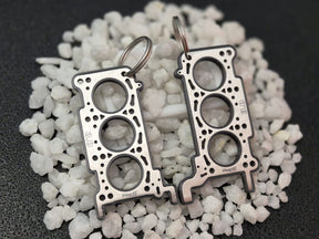 keychain - Schlüsselanhänger - Miniatur einer Kopfdichtung für VAG 3.0 TDI EA896 - DisagrEE Germany