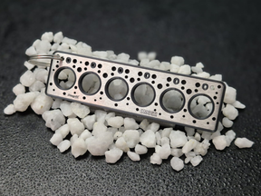 keychain - Schlüsselanhänger - Miniatur einer Kopfdichtung für Mercedes OM352 - DisagrEE Germany